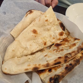 Yak & Yeti - Garlic naan - Himalayan/Nepalese Near Me - Napa, California Yak & Yeti - Garlic naan - Himalayan/Nepalese Near Me - Napa, California