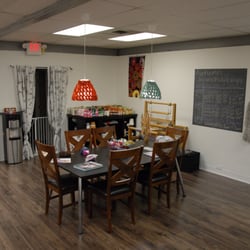 Trendy Or What Knot Yarns & Gifts - Workshop & knitting circle area.