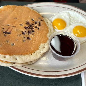 Egg Works - Chocolate Chip Pancakes & Sunny Side Up Eggs - Breakfast & Brunch Near Me - Las Vegas, Nevada Egg Works - Chocolate Chip Pancakes & Sunny Side Up Eggs - Breakfast & Brunch Near Me - Las Vegas, Nevada