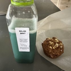 Byrdhouse Organic Cafe - Majik Mint Juice and Morning Glory Muffin