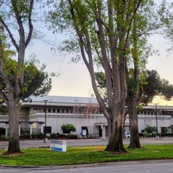 Kaiser Permanente - Street view