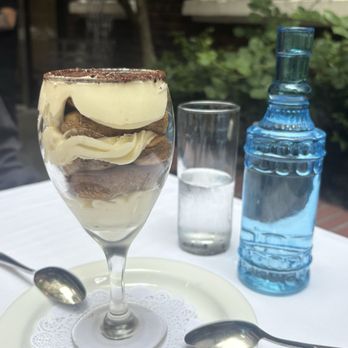 La Fontana Siciliana - Tiramisu - Sicilian Near Me - Seattle, Washington La Fontana Siciliana - Tiramisu - Sicilian Near Me - Seattle, Washington