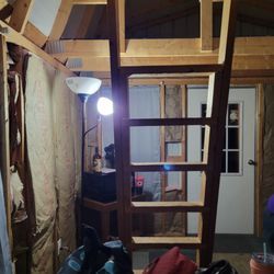 Barnes Acres - Barely qualifies as a cabin.