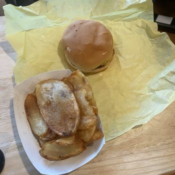 Burger Box - Plain cheeseburger and potatoes - Burgers Near Me - Indio, California Burger Box - Plain cheeseburger and potatoes - Burgers Near Me - Indio, California