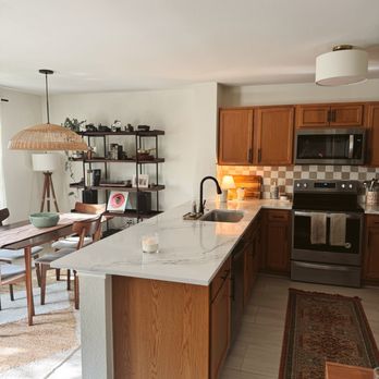 Cabinets, Countertops, Flooring - after - Flooring Near Me - Austin, Texas Cabinets, Countertops, Flooring - after - Flooring Near Me - Austin, Texas