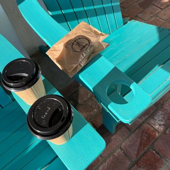 Cambria Beach Lodge - ...the Adirondack chairs on our front porch w/ fresh coffee & pastries - Hotels Near Me - Cambria, California Cambria Beach Lodge - ...the Adirondack chairs on our front porch w/ fresh coffee & pastries - Hotels Near Me - Cambria, California