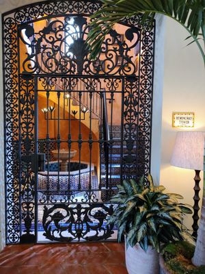 Four Seasons Hotel at The Surf Club, Surfside, Florida by null