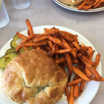 Bette's Place - Breakfast & Brunch Near Me - Hood River, Oregon