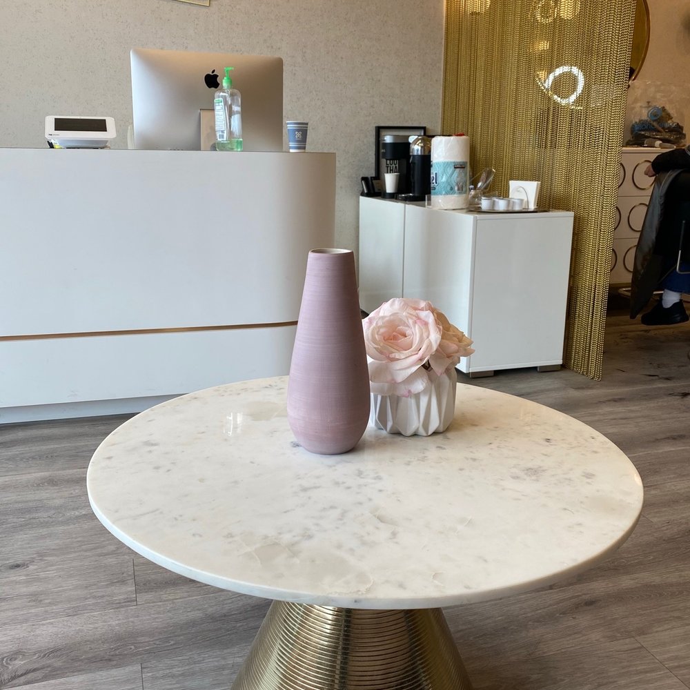 LashmeLily - Waiting area - Eyebrow Services Near Me - Clifton, New Jersey LashmeLily - Waiting area - Eyebrow Services Near Me - Clifton, New Jersey