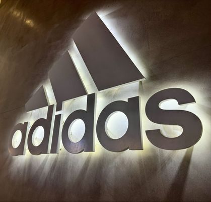 adidas Store Los Angeles, Century City Westfield by null
