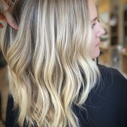 Hendrix Salon - A fresh, buttery blonde