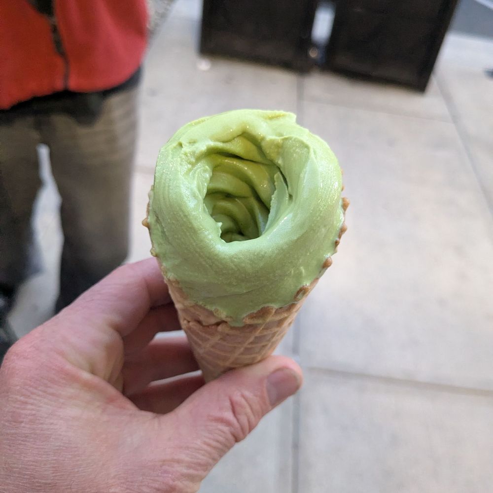 Robins Creamery - Hollow center - Ice Cream & Frozen Yogurt Near Me - Nanuet, New York Robins Creamery - Hollow center - Ice Cream & Frozen Yogurt Near Me - Nanuet, New York