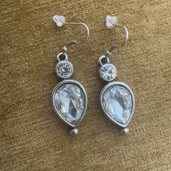 Fringe - My earings - Home Decor Near Me - Redondo Beach, California
