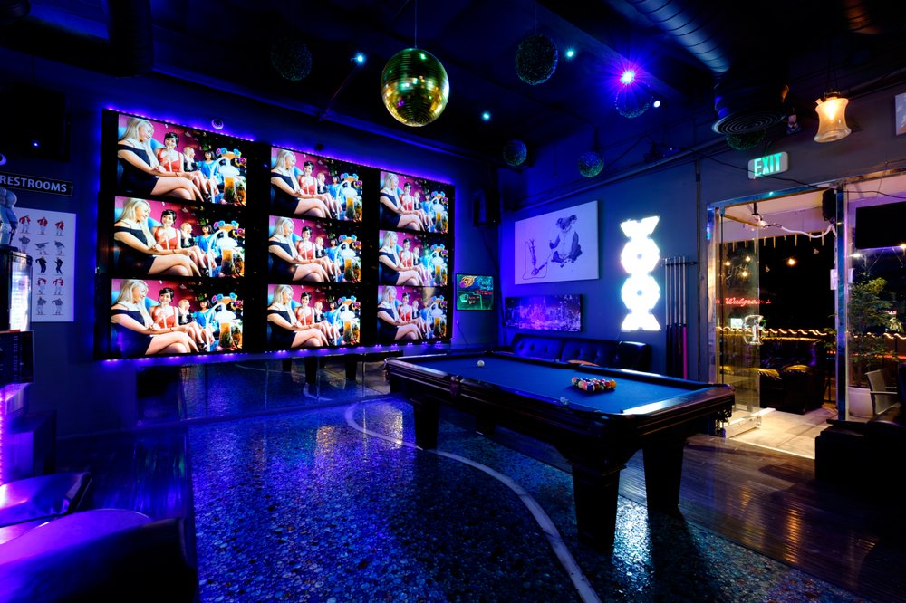 Pool Tables Shisha Lounge With Pool Tables