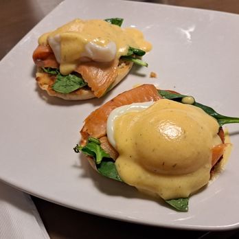 Stay Cafe - Smoked Salmon Benedict - Breakfast & Brunch Near Me - Chicago, Illinois