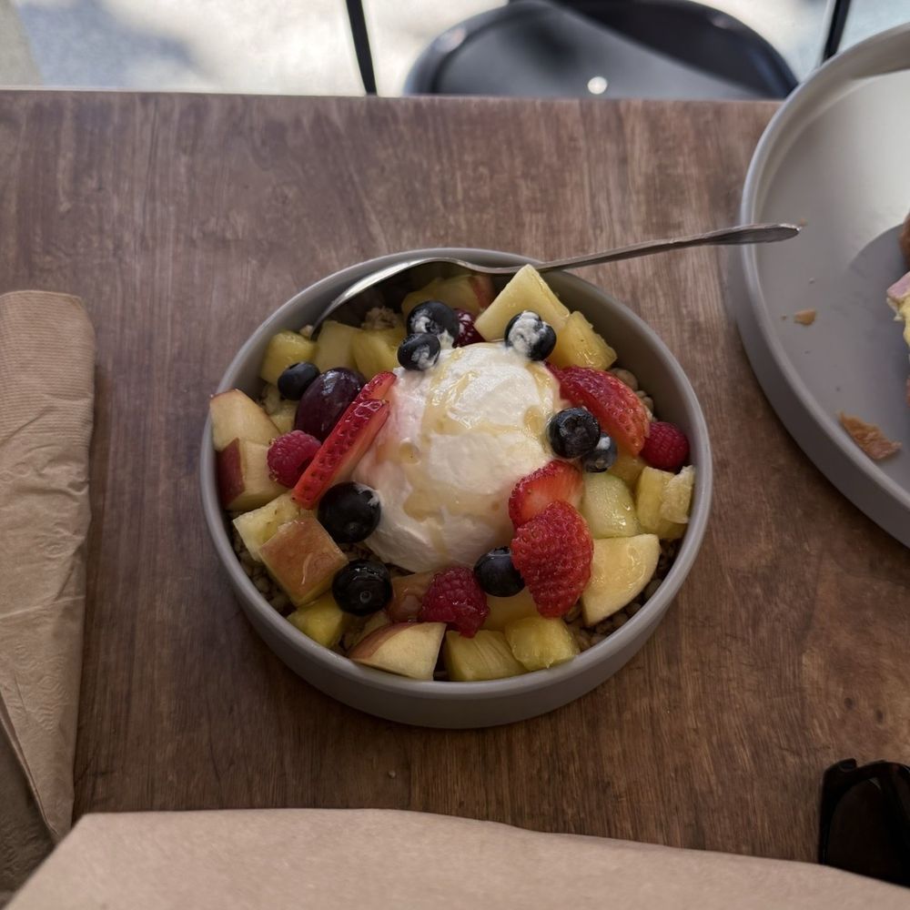 Le Coffee Shop - Breakfast & Brunch Near Me - Temecula, California