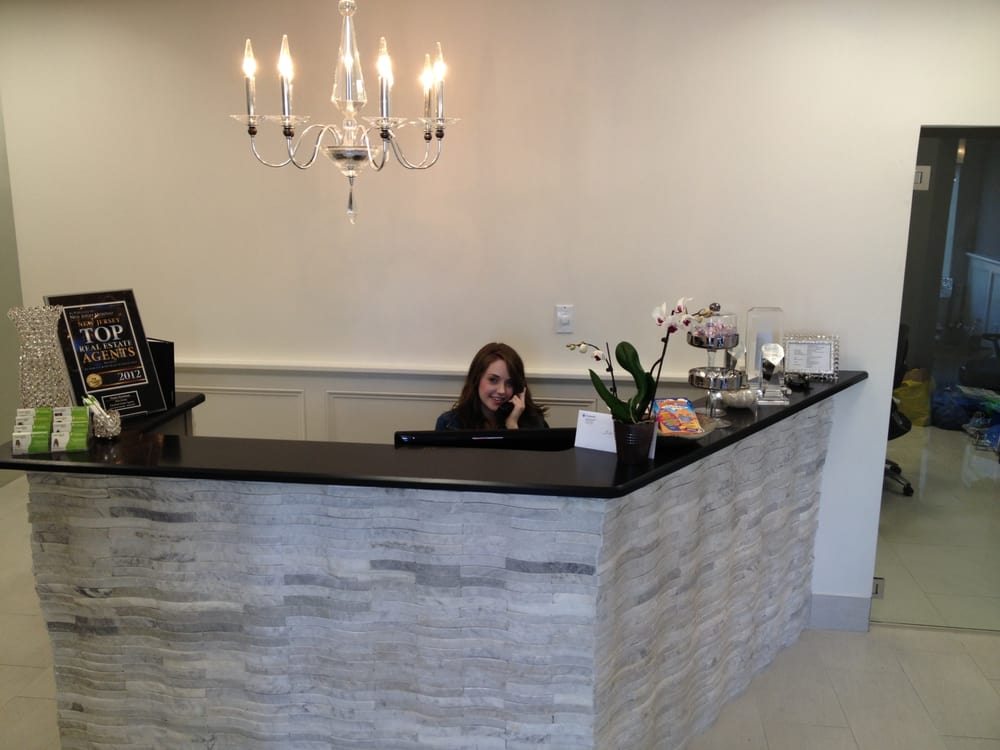 PAULA HARTMAN BHHS FOX & ROACH, REALTORS Updated October 2024