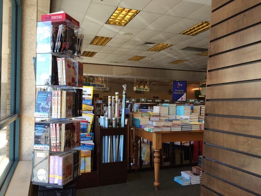 Barnes & Noble by null