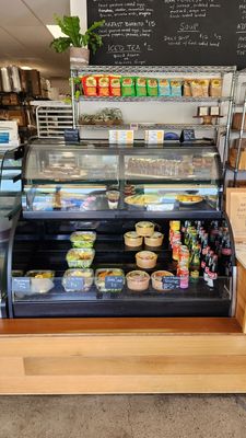LuckyBolt Kitchen + Bakery by null