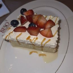 Tres Leche Yummmyyyy