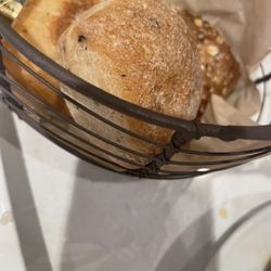 Briggs Oyster - Fresh warm rolls
