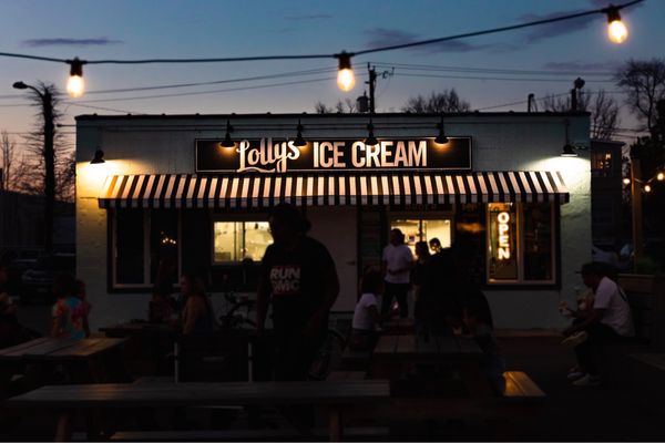 Lolly's Creamery by null