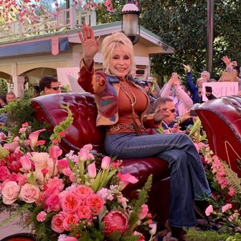 Dollywood - Amusement Parks Near Me - Pigeon Forge, Tennessee