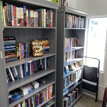 Peach Street Books - Bookstores Near Me - Cape Charles, Virginia