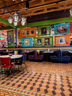 Chuy's by null