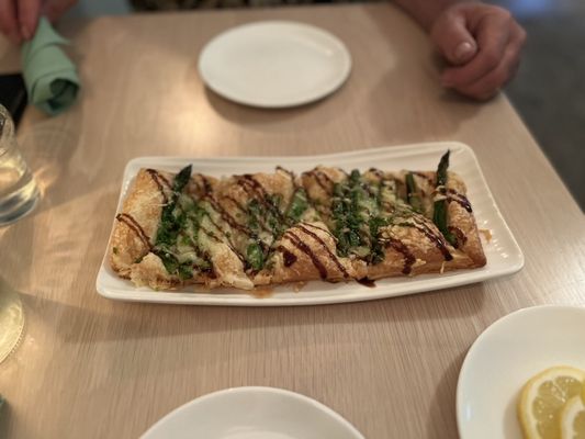 The Crooked Pine by null