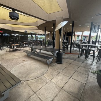 Catalyst Crafted Ales - Outdoor patio - Breweries Near Me - Tempe, Arizona