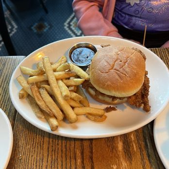 Chadwicks - Fried chicken sandwich - American Near Me - Alexandria, Virginia Chadwicks - Fried chicken sandwich - American Near Me - Alexandria, Virginia