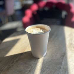 Cruise Coffee Cafe - Seasonal oatmilk latte