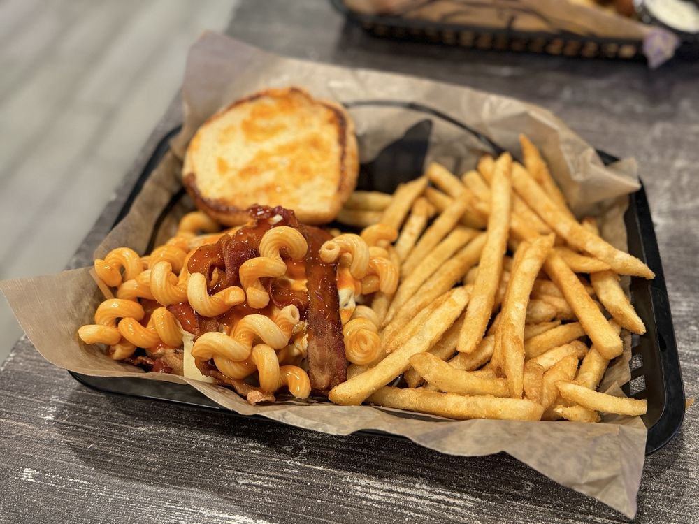 Food from The Purple Frog FW