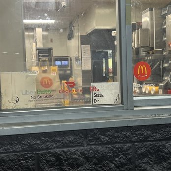 McDonald's - the inside of a fast food restaurant - Fast Food Near Me - Indianapolis, Indiana McDonald's - the inside of a fast food restaurant - Fast Food Near Me - Indianapolis, Indiana