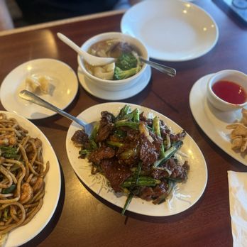 Bamboo Terrace - Shrimp lo mein and Mongolian Beef - Chinese Near Me - Tucson, Arizona