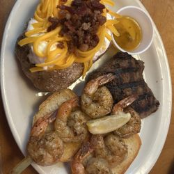 6 oz sirloin & 6 grilled shrimp