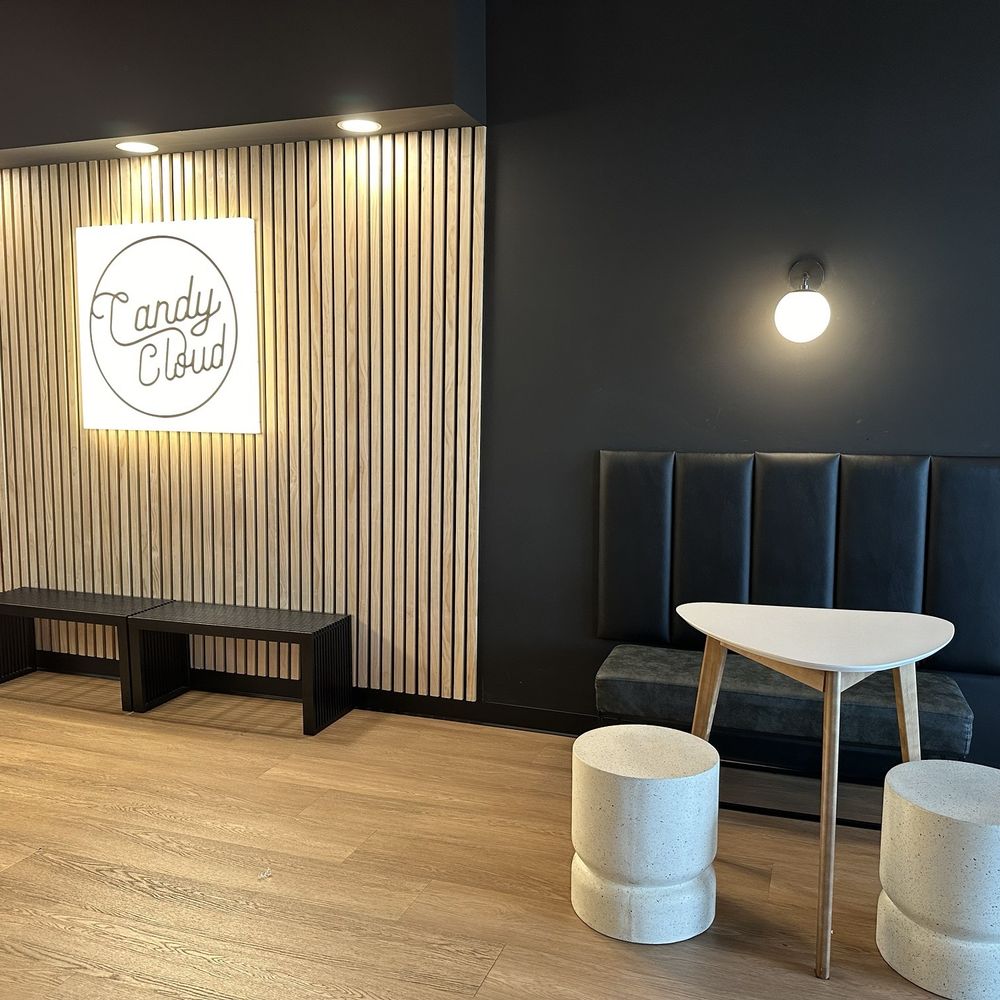 Candy Cloud - Seating area - Bubble Tea Near Me - Glenview, Illinois Candy Cloud - Seating area - Bubble Tea Near Me - Glenview, Illinois