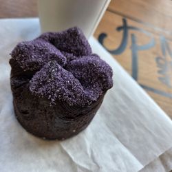 JP Makes and Bakes - Ube crossiant