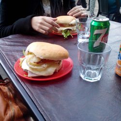 La Calesita - Hamburguesas power