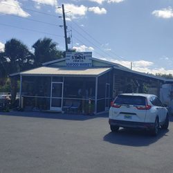Aripeka Stone Crab Company