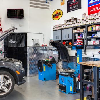 Unique Automotive - Tire Mounting & Wheel Balancing Machines - Auto Repair Near Me - Chicago, Illinois Unique Automotive - Tire Mounting & Wheel Balancing Machines - Auto Repair Near Me - Chicago, Illinois