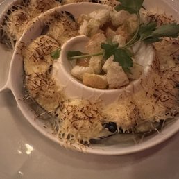 Mussels with cheese (appetizer)