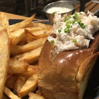 Fishwives - Dungeness Crab roll - Seafood Near Me - Pasadena, California Fishwives - Dungeness Crab roll - Seafood Near Me - Pasadena, California