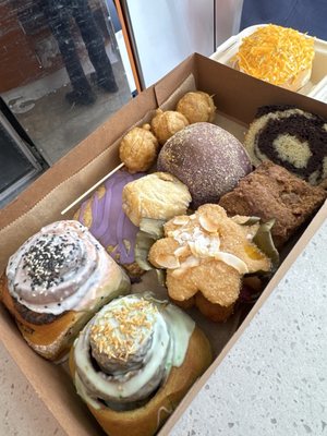 San & Wolves Bakeshop by null
