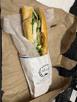 Bánh Mì Ba Lẹ by null