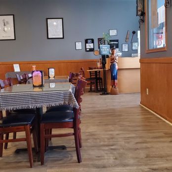 Saap Lao Thai Cuisine - Entrance - Thai Near Me - New Castle, Delaware