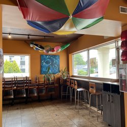 Frijoles! Fresh Mex Burritos - Seating