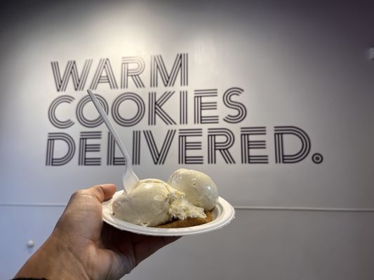 Insomnia Cookies by null