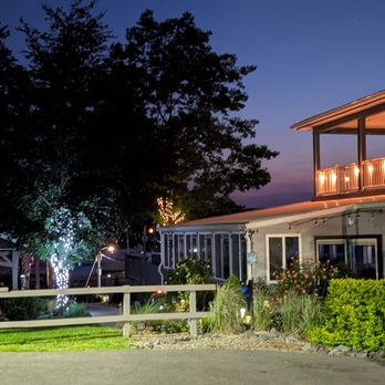 Pleasant Beach Hotel - At night - Hotels Near Me - Fair Haven, New York Pleasant Beach Hotel - At night - Hotels Near Me - Fair Haven, New York